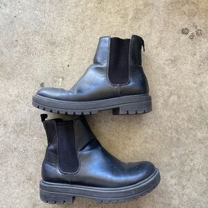 Black Chelsea Boots